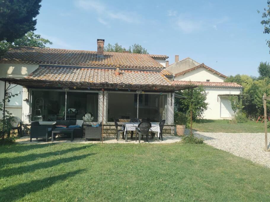 Maison Avec Piscine Dans Village Provencal. Courthézon Exterior foto