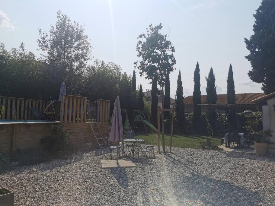 Maison Avec Piscine Dans Village Provencal. Courthézon Exterior foto